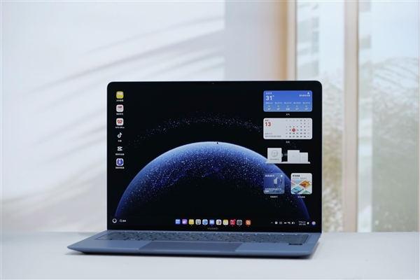 970克极致轻巧!华为MateBook Pro首款鸿蒙PC图赏